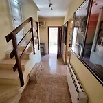 En Casa - Planta Inferior Con Entrada Independiente Апартаменты